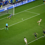 Penalty là gì? Các lỗi vi phạm thường mắc phải khi thực hiện cú đá này