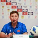 HLV Kim Sang Sik Là Ai? Chân Dung Thuyền Trưởng Mới Của Bóng Đá Việt Nam 2026