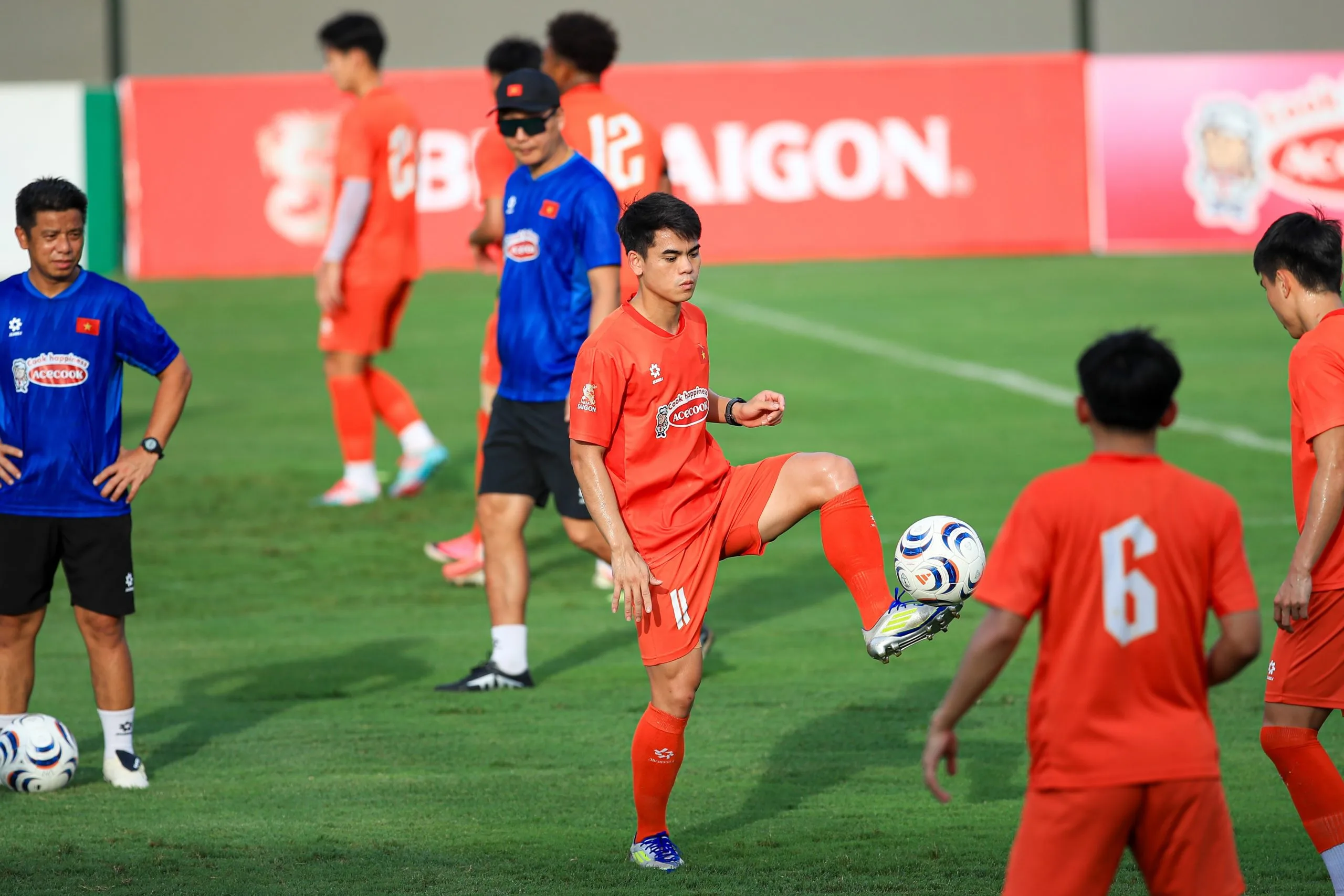 danh-sach-doi-tuyen-viet-nam-chot-du-aff-cup-2026--aaaax